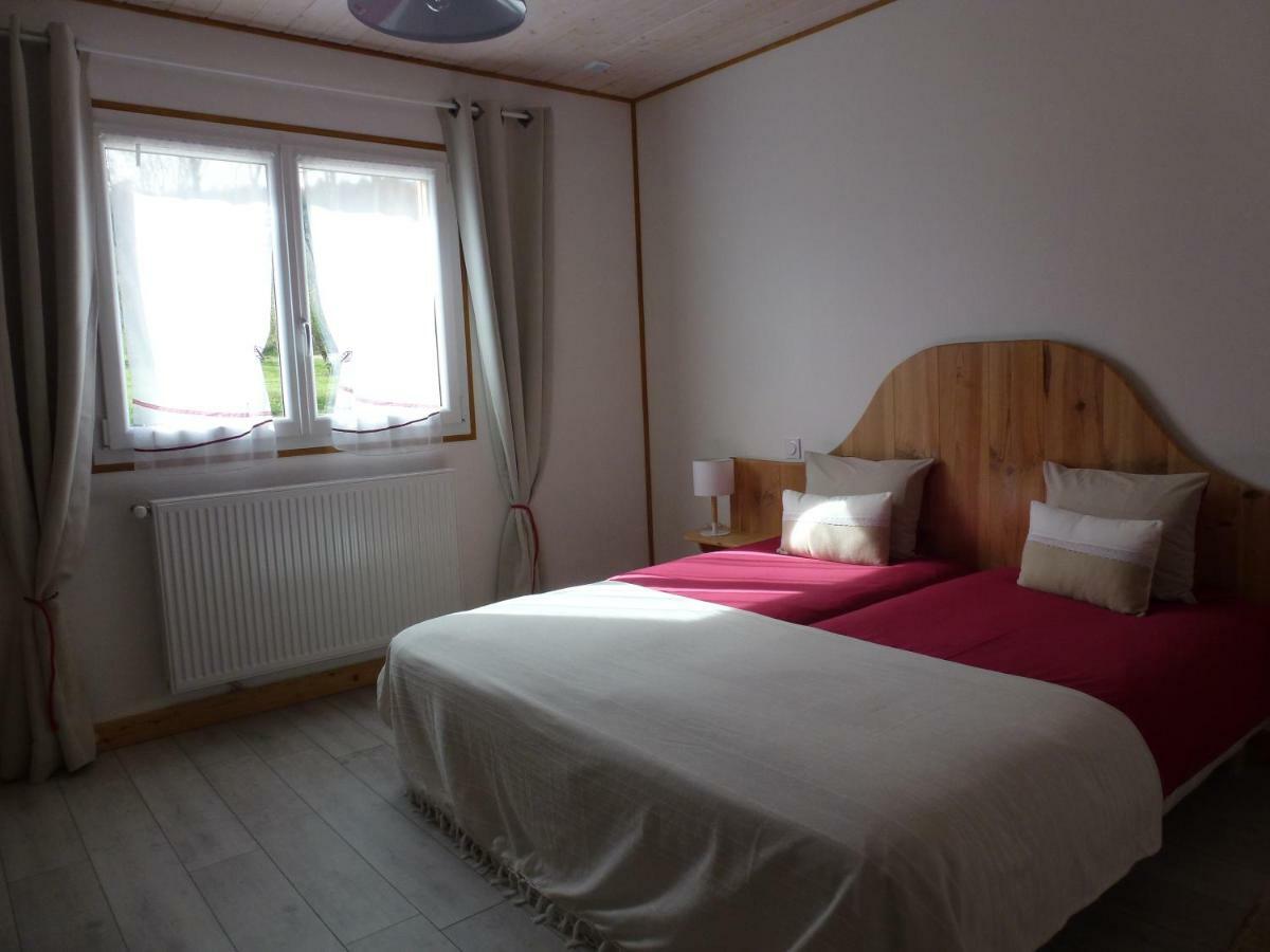 Redspring Chambres D'Hotes Coligny Екстериор снимка