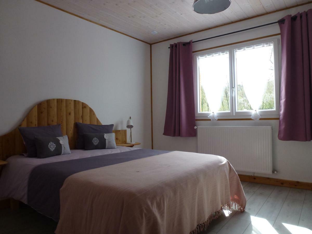 Redspring Chambres D'Hotes Coligny Екстериор снимка
