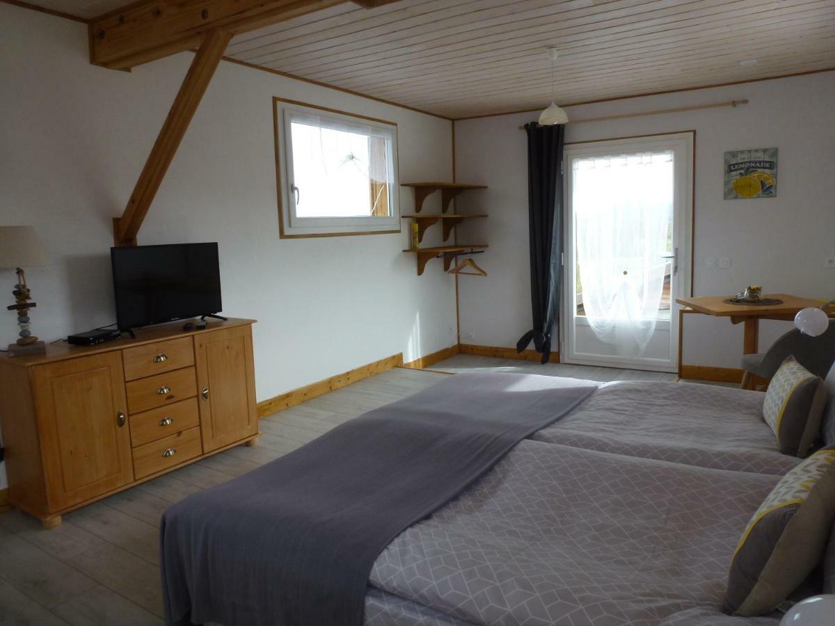 Redspring Chambres D'Hotes Coligny Екстериор снимка